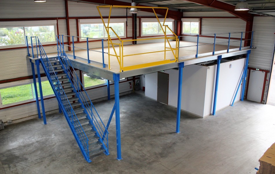 <p>Plateforme mezzanine de stockage</p>